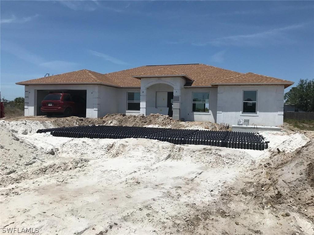 4216 27th St., Lehigh Acres, FL 33976