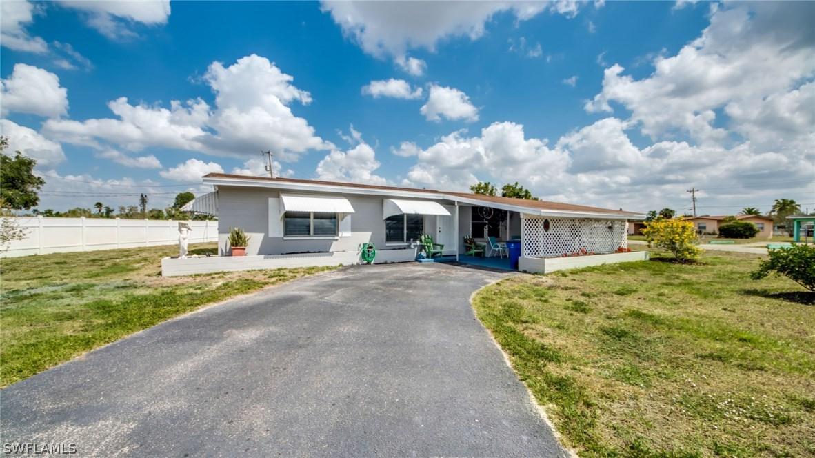 101 Oregon Rd., Lehigh Acres, FL 33936