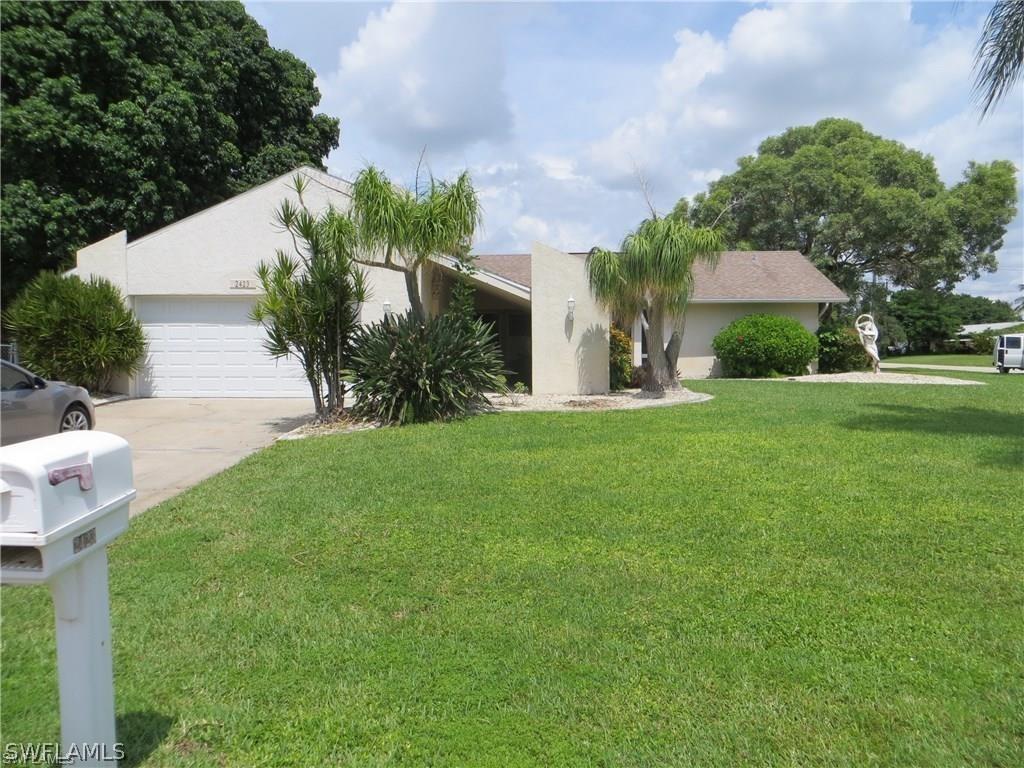 2423 SE 28th St., Cape Coral, FL 33904