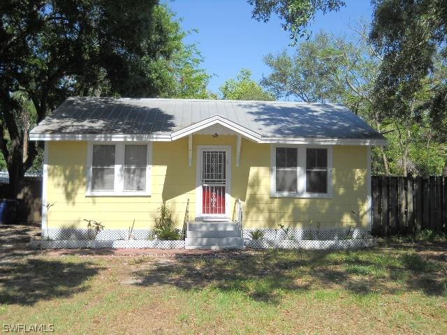 2267 Altamont Ave., Fort Myers, FL 33901