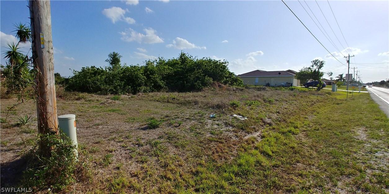 3919 8th St., Lehigh Acres, FL 33976