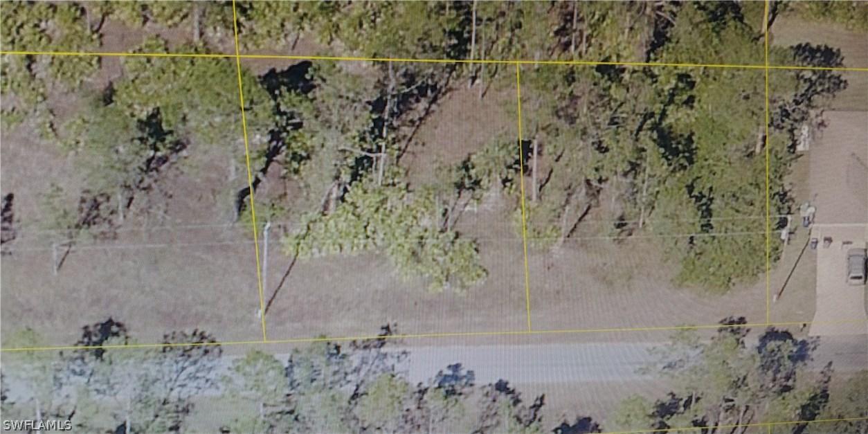 1051 Bells St., Lehigh Acres, FL 33974