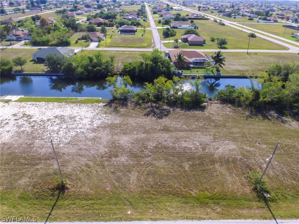 815 NW 29th Ave., Cape Coral, FL 33993