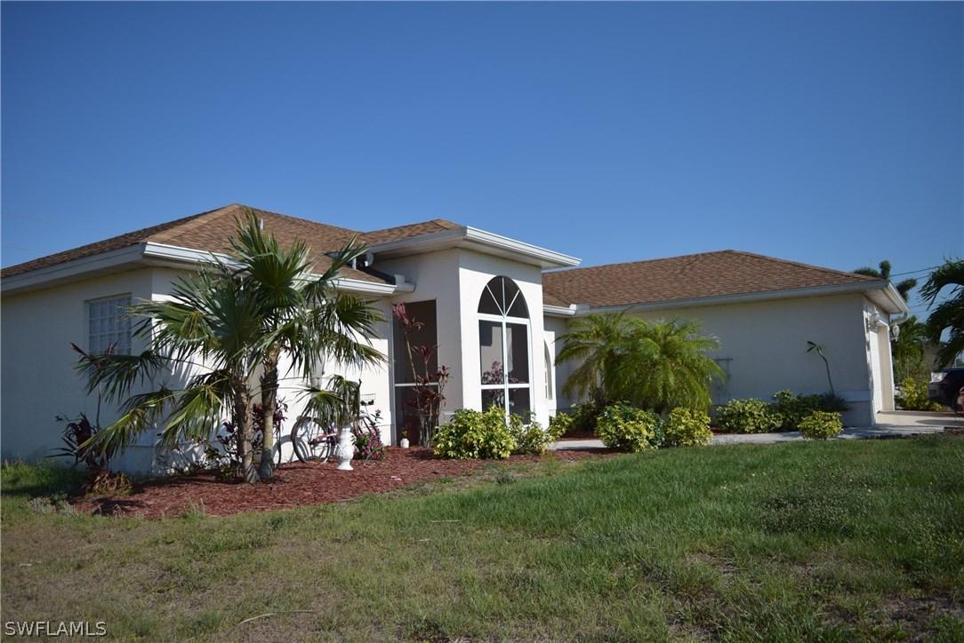 901 NW 24th Pl., Cape Coral, FL 33993