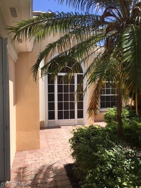 5239 Hawkesbury Way, Naples, FL 34119