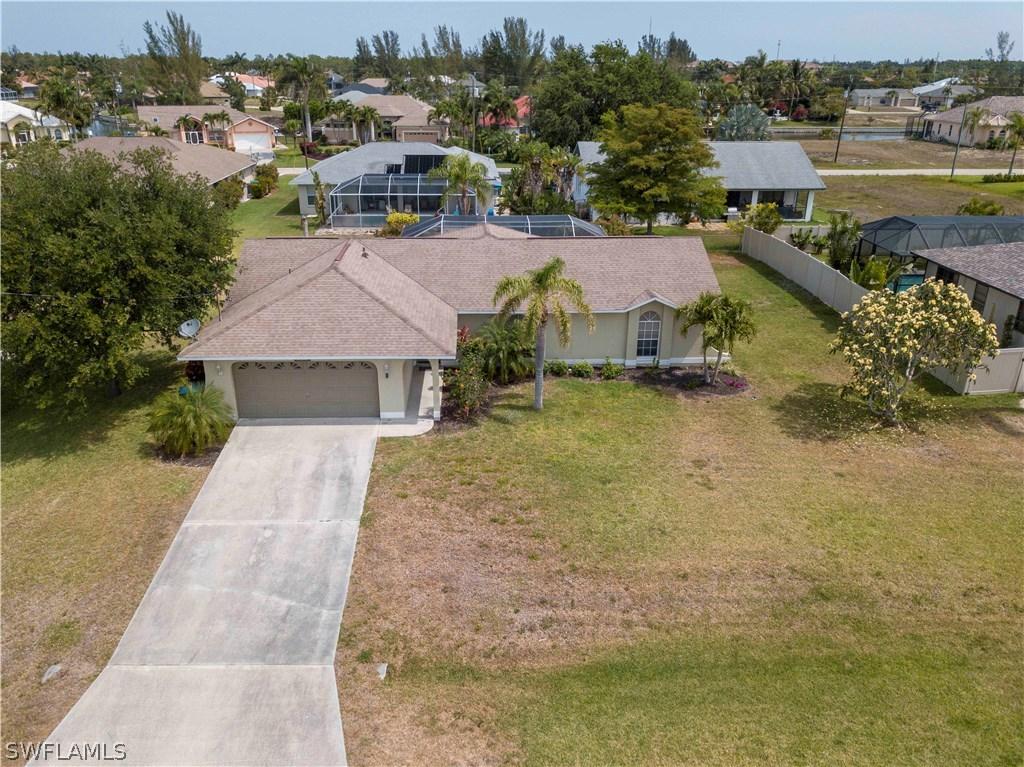 2205 SW 40th Ter., Cape Coral, FL 33914