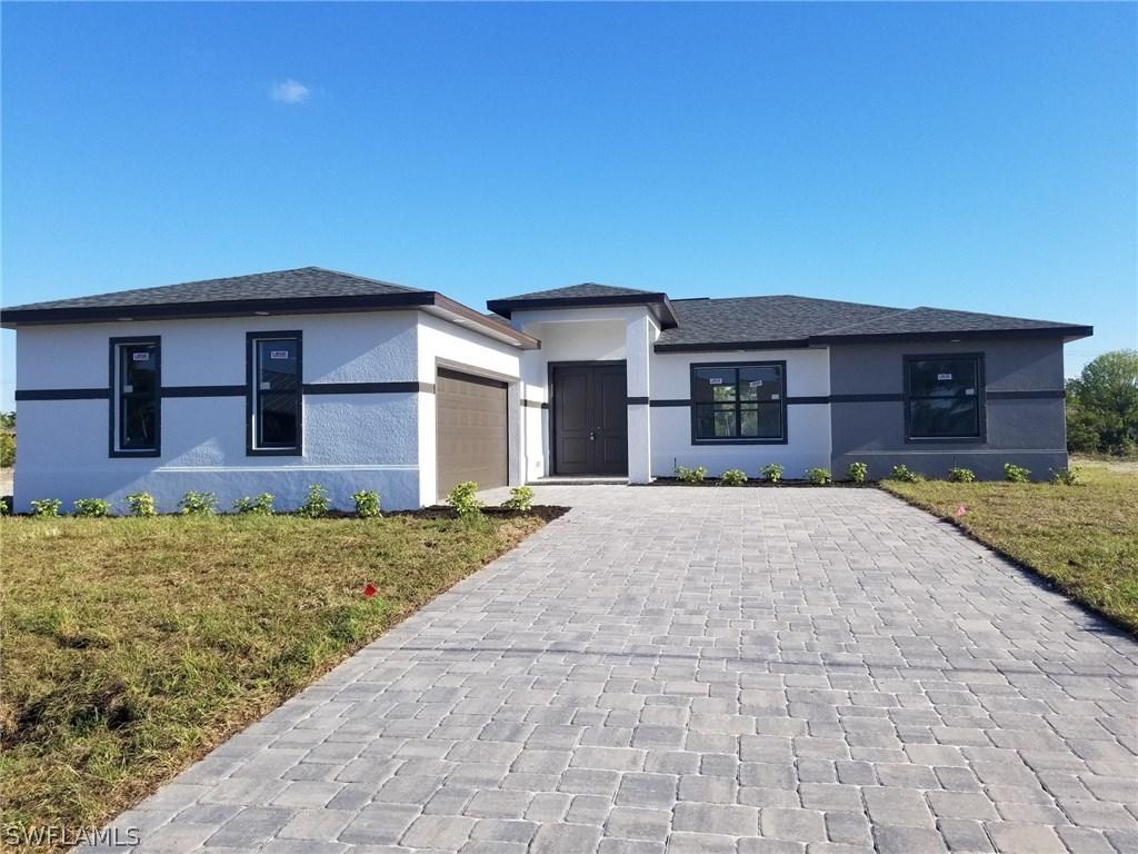 916 SW 36th Ter., Cape Coral, FL 33914