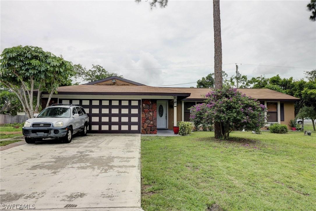 8110 Valencia Rd., Fort Myers, FL 33967