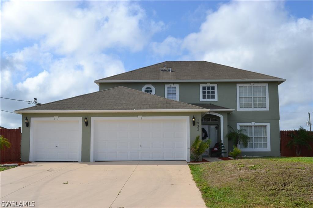 1933 Wanda Ave., Lehigh Acres, FL 33971
