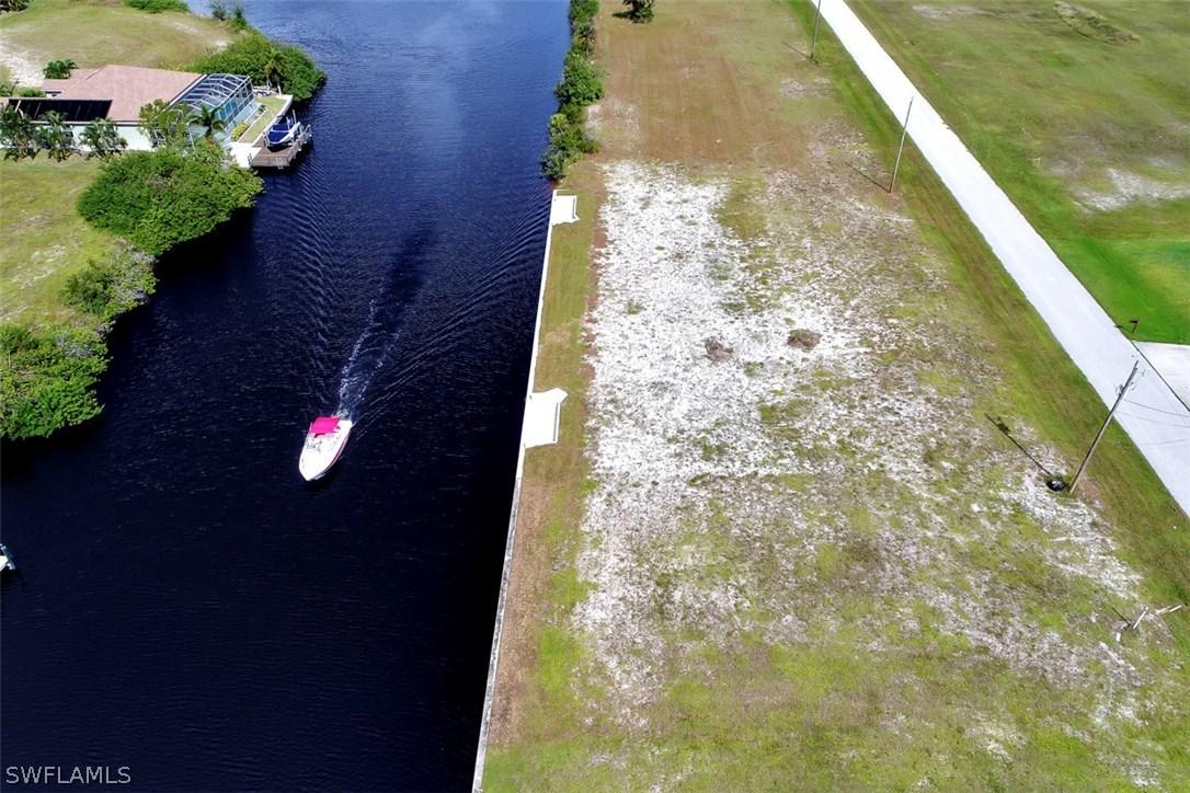 306 NW 32nd Pl., Cape Coral, FL 33993