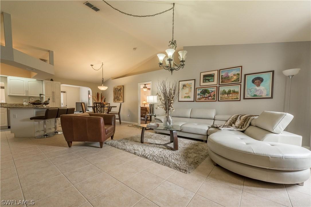 913 SE 32nd Ter., Cape Coral, FL 33904