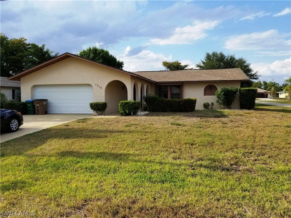 1219 SE 18th Ter., Cape Coral, FL 33990