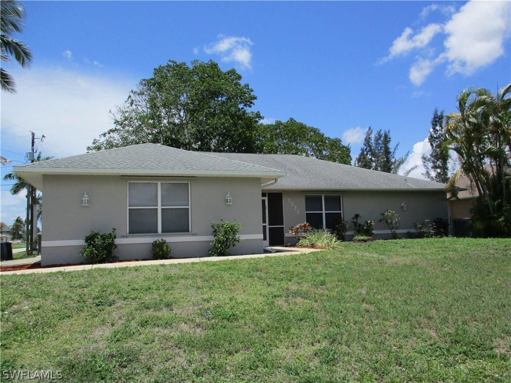 1526 SE 5th Pl., Cape Coral, FL 33990