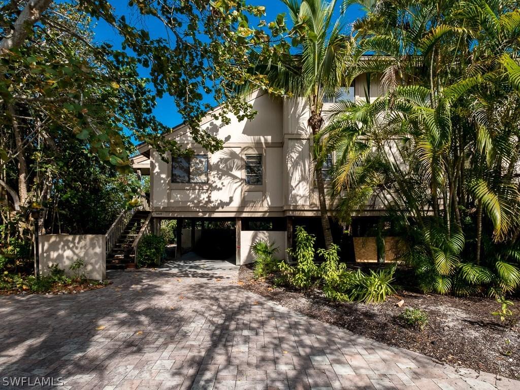 966 Greenwood Ct., Sanibel, FL 33957