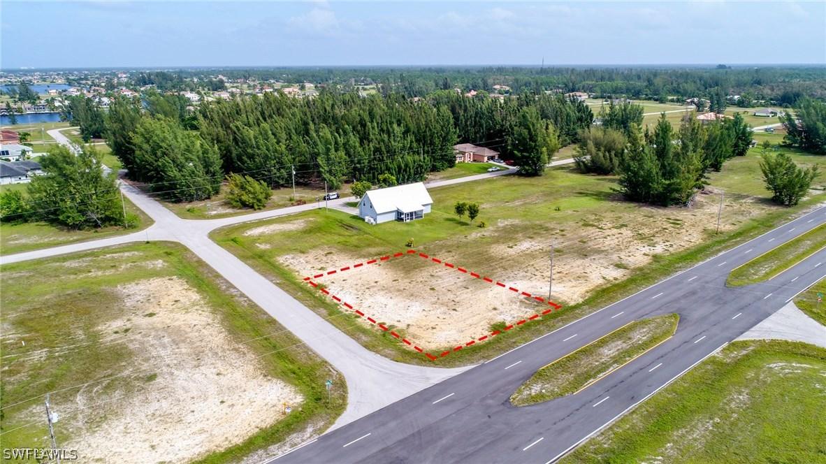 4243 Kismet Pkwy., Cape Coral, FL 33993