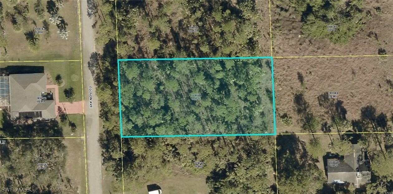 710 Edison Ave., Lehigh Acres, FL 33972