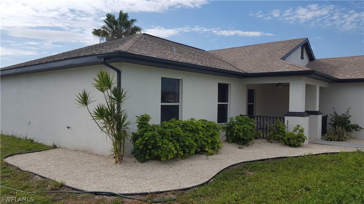 2010 NE 15th Pl., Cape Coral, FL 33909