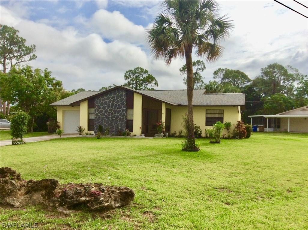 300 Greenwood Ave., Lehigh Acres, FL 33936