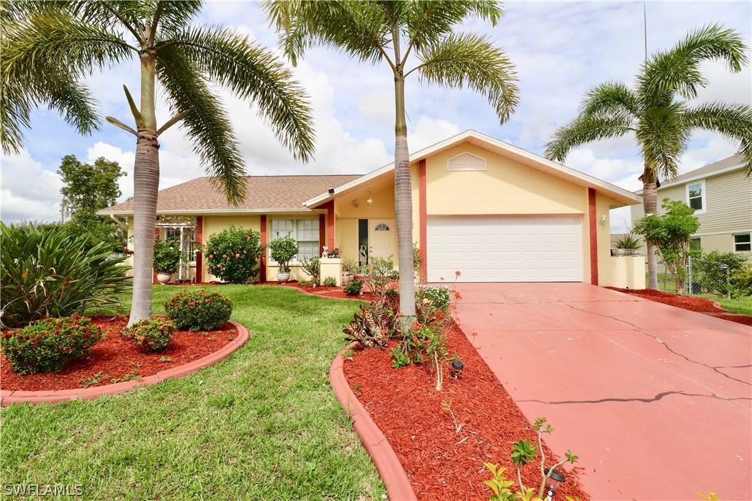 424 SE 13th Ct., Cape Coral, FL 33990