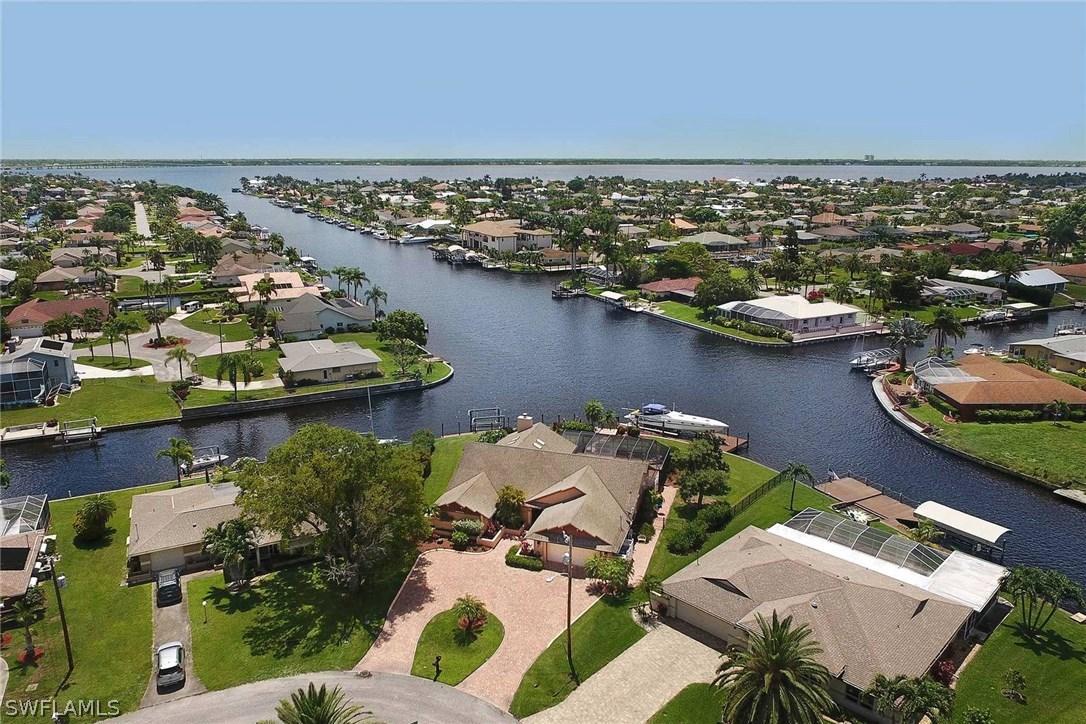 1832 SE 28th St., Cape Coral, FL 33904