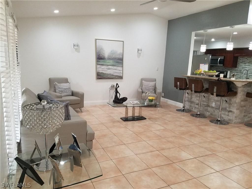 205 Ground Dove Cir., Lehigh Acres, FL 33936