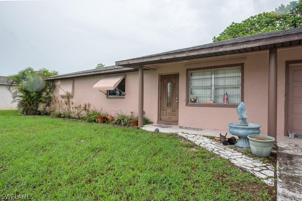 219 SE Santa Barbara Pl., Cape Coral, FL 33990