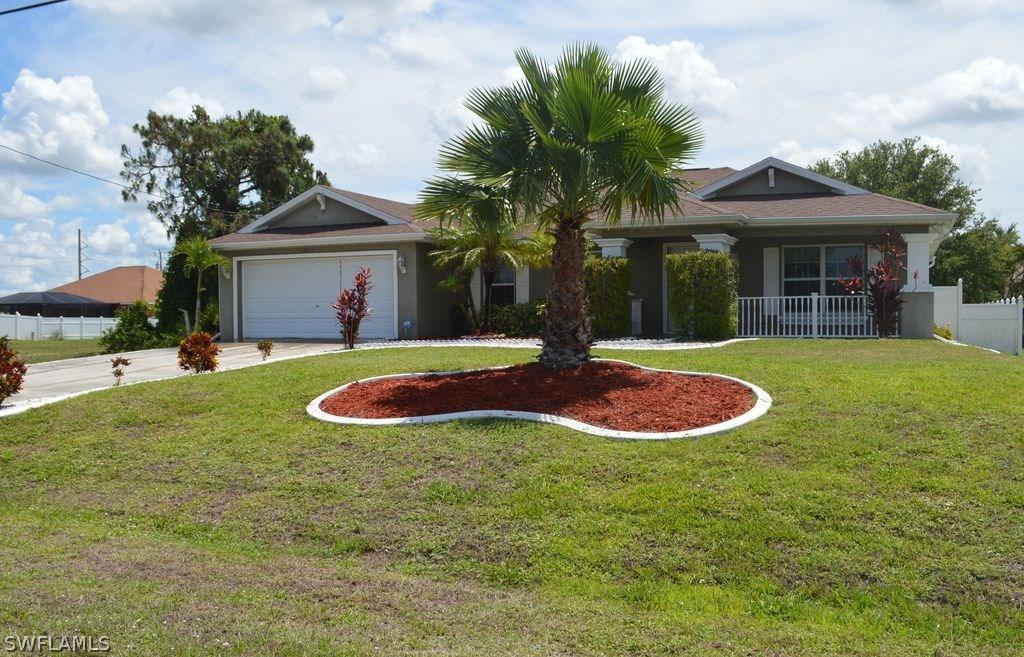 2615 NE Juanita Pl., Cape Coral, FL 33909