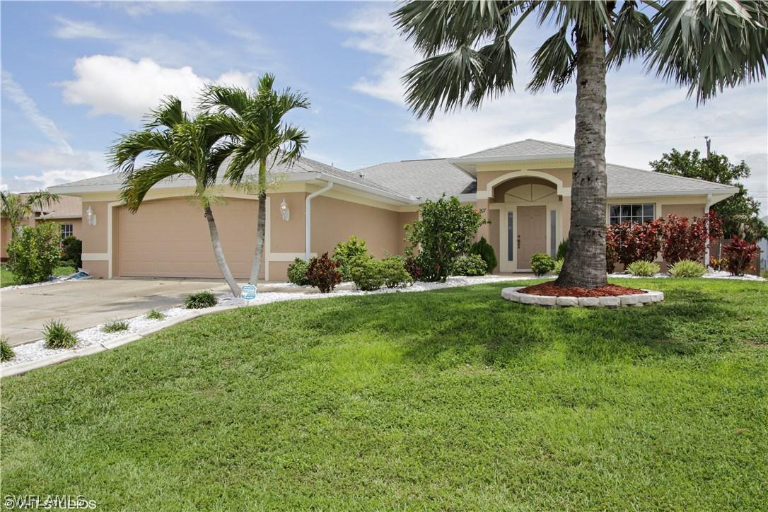 207 SW 11th Ter., Cape Coral, FL 33991