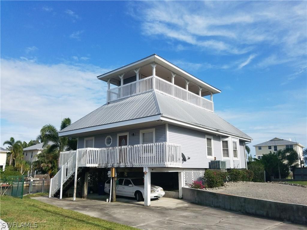 2314 Cherimoya Ln., St. James City, FL 33956