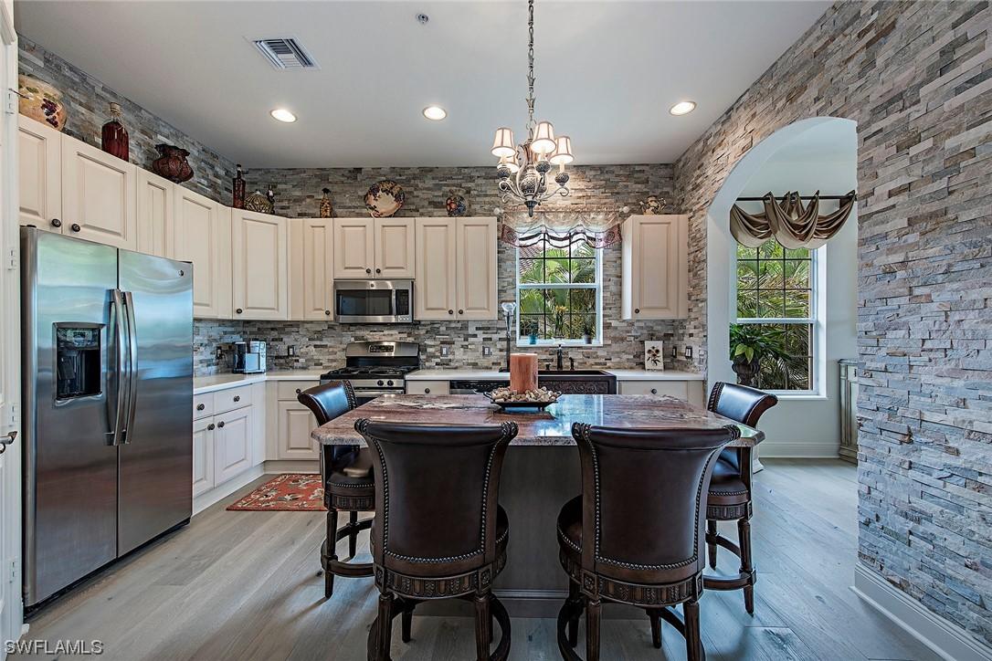 3199 Serenity Ct. #201, Naples, FL 34114