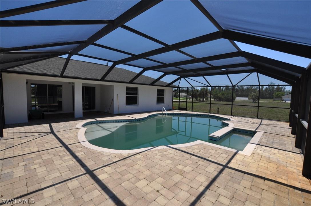 1703 SW 12th Ln., Cape Coral, FL 33991