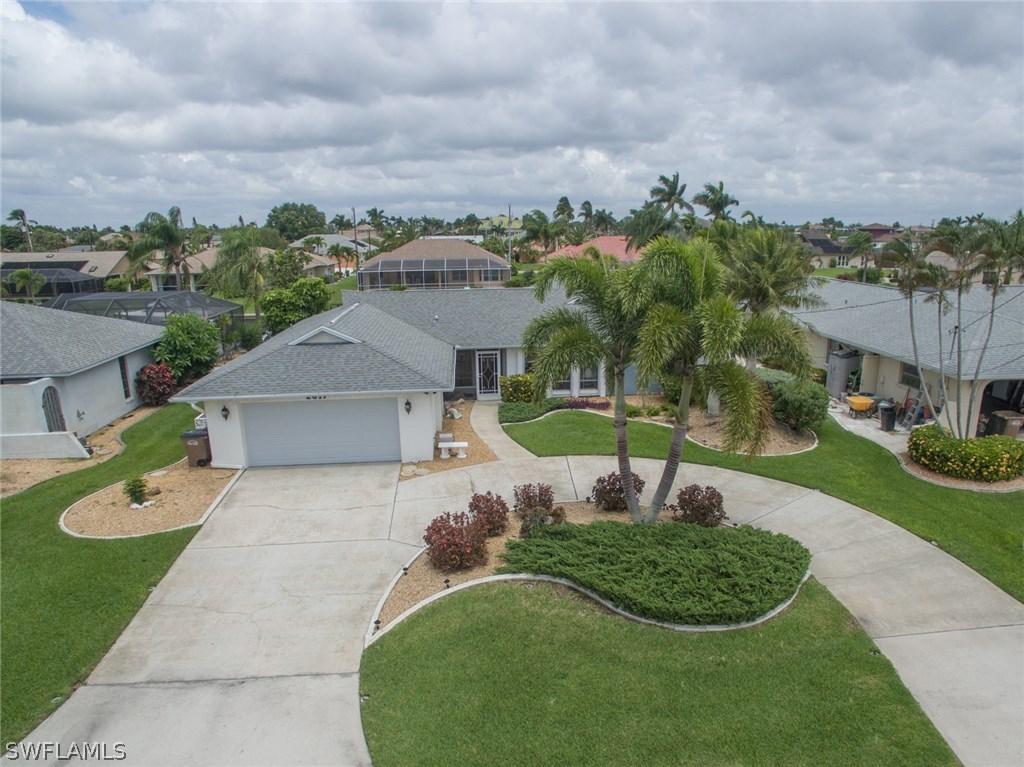 2617 SE 20th Pl., Cape Coral, FL 33904