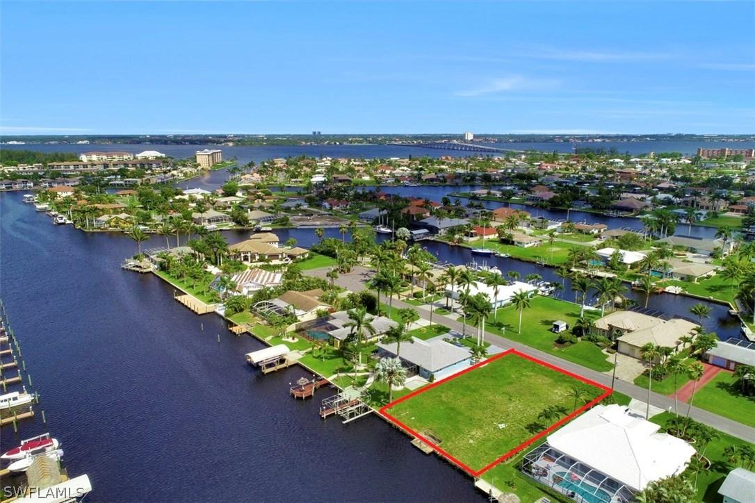 1715 SE 43rd St., Cape Coral, FL 33904