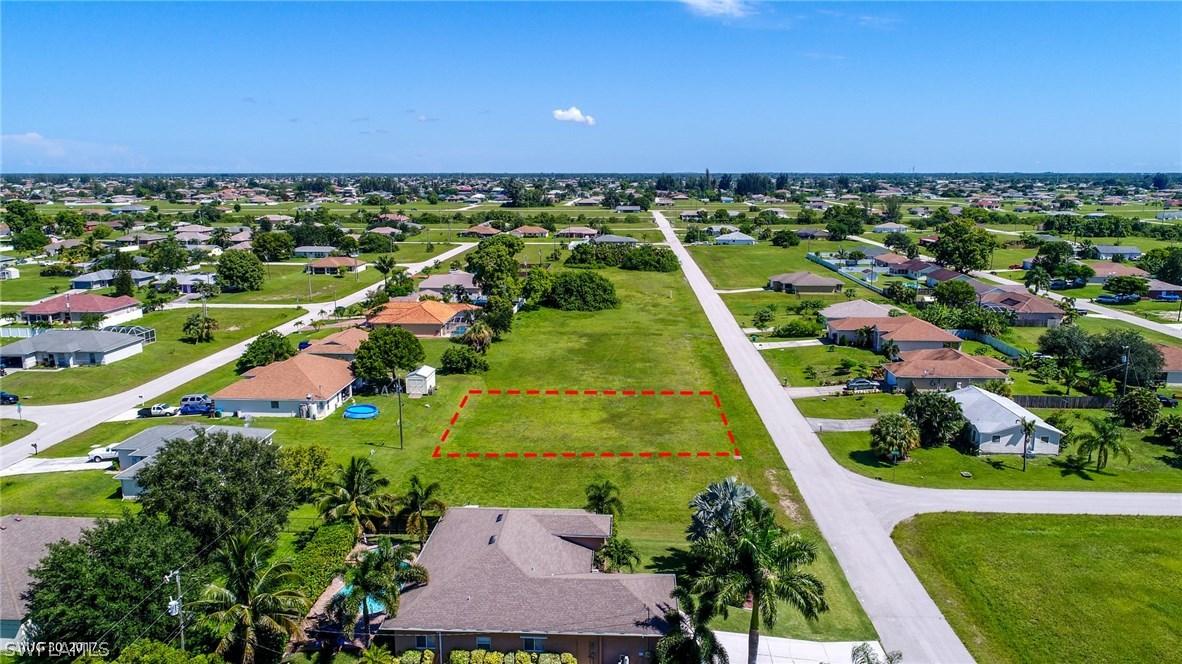 1302 NE 4th Pl., Cape Coral, FL 33909