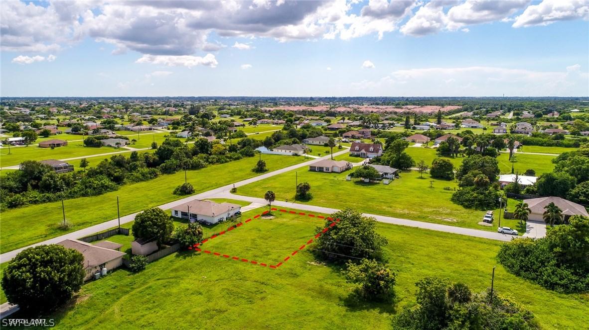 2605 NE 21st Pl., Cape Coral, FL 33909