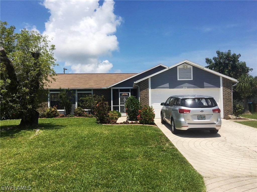 226 NE 13th Pl., Cape Coral, FL 33909