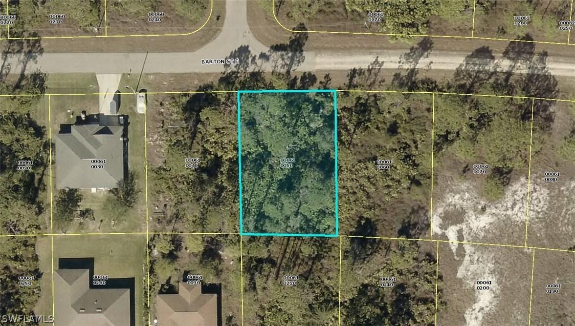 922 Barton St., Lehigh Acres, FL 33974