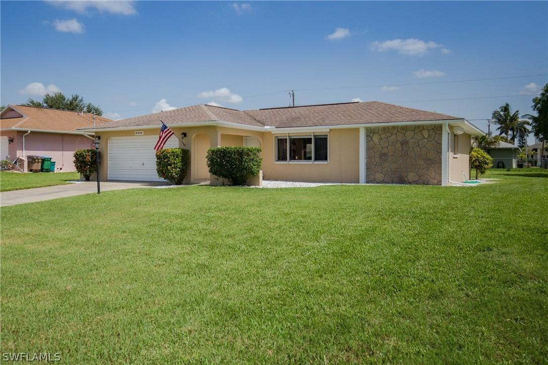 1213 SE 17th Ter., Cape Coral, FL 33990