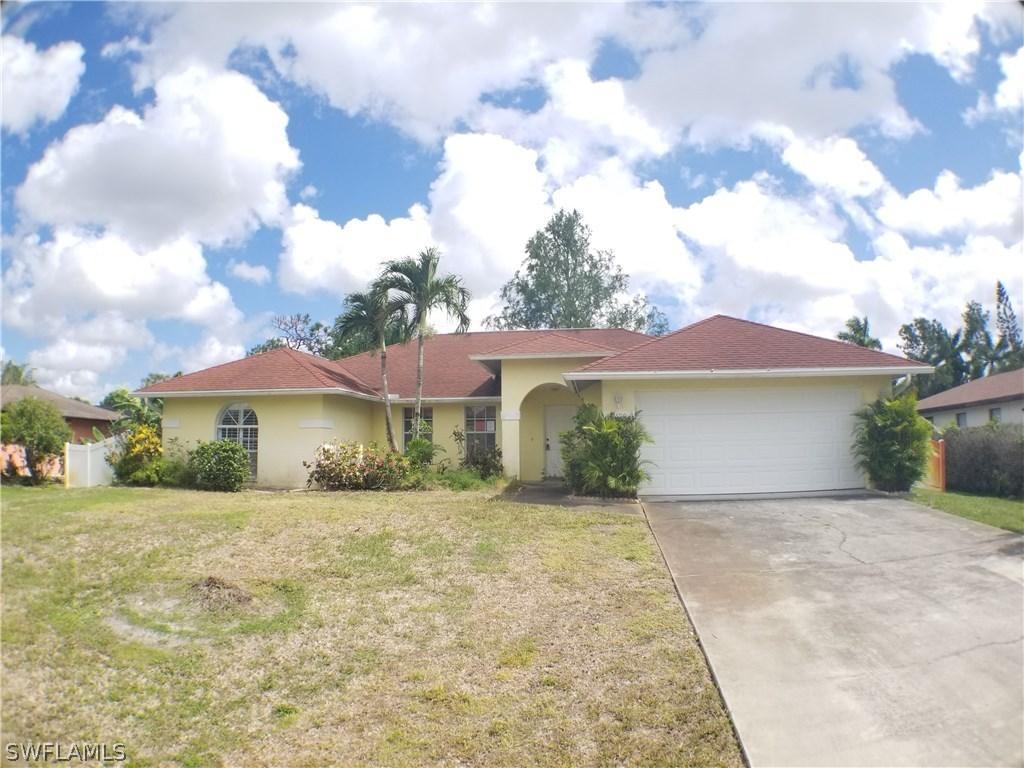 11690 Amanda Ln., Bonita Springs, FL 34135