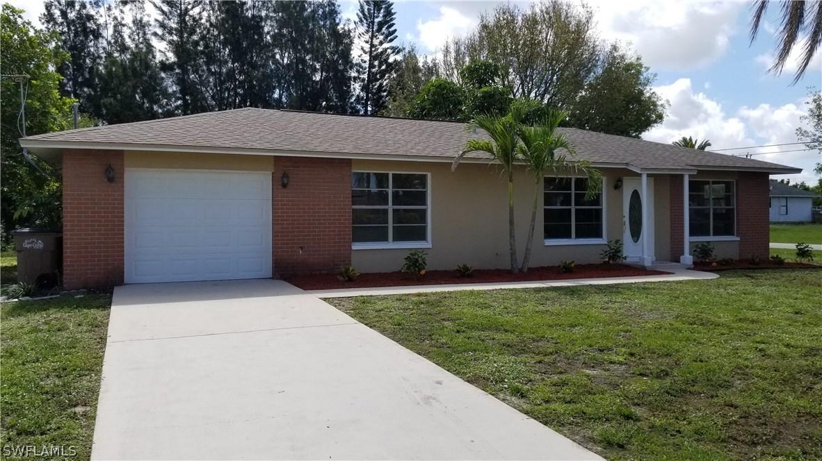 1517 SW 4th Ct., Cape Coral, FL 33991