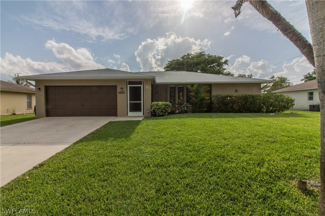 2220 SE 15th Pl., Cape Coral, FL 33990