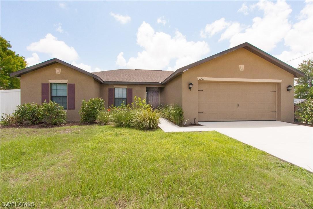 2203 SW 11th Ct., Cape Coral, FL 33991