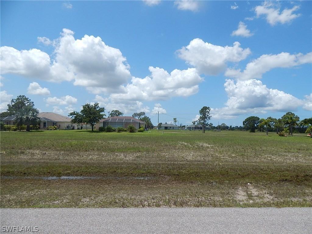 2926 NW 27th St., Cape Coral, FL 33993