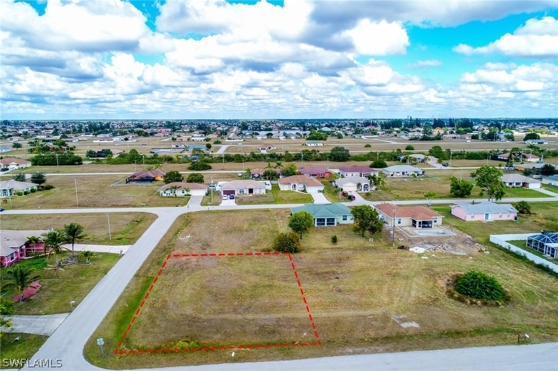 301 NE 14th St., Cape Coral, FL 33909