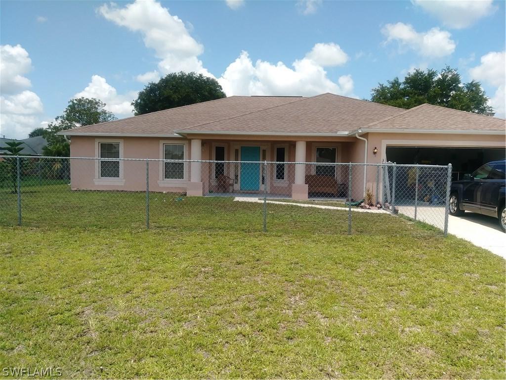 304 Chaucer Ave., Lehigh Acres, FL 33936