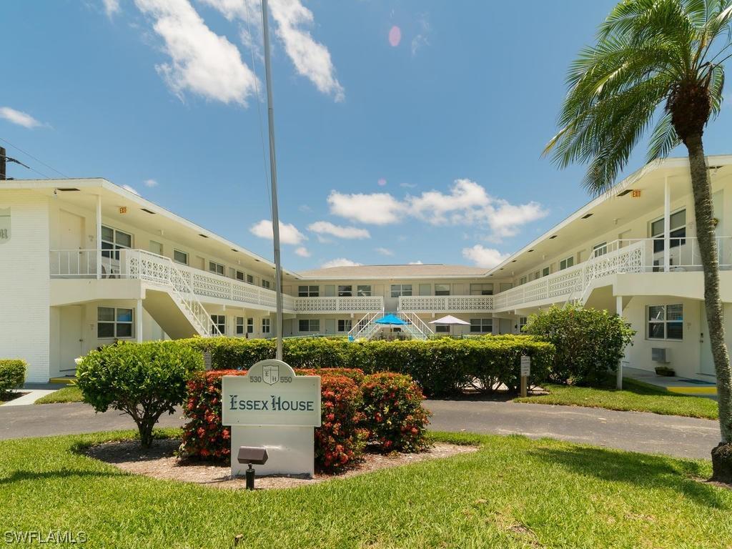 532 4th Ave. #2, Naples, FL 34102