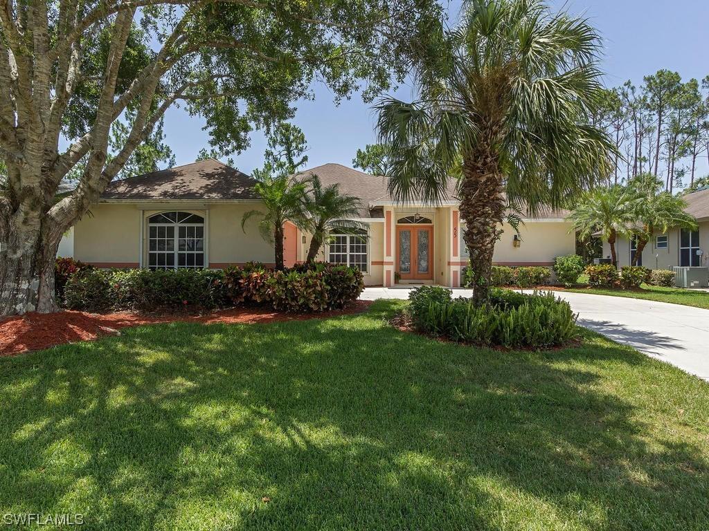 55 Heritage Way, Naples, FL 34110