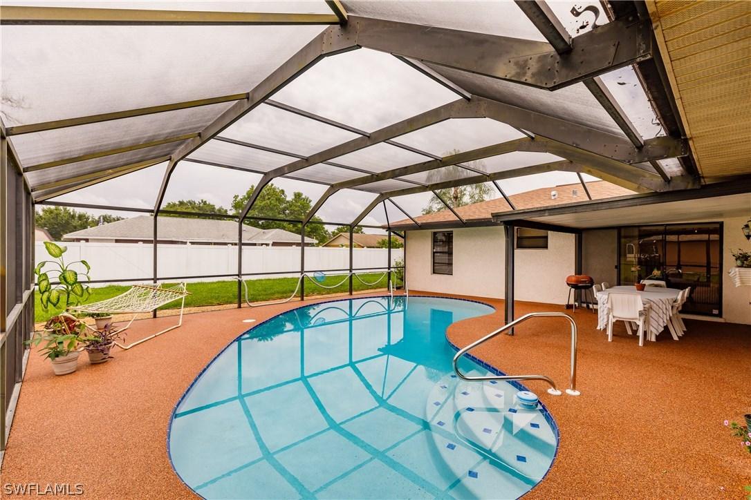 16 Lorelei Ave., Lehigh Acres, FL 33936