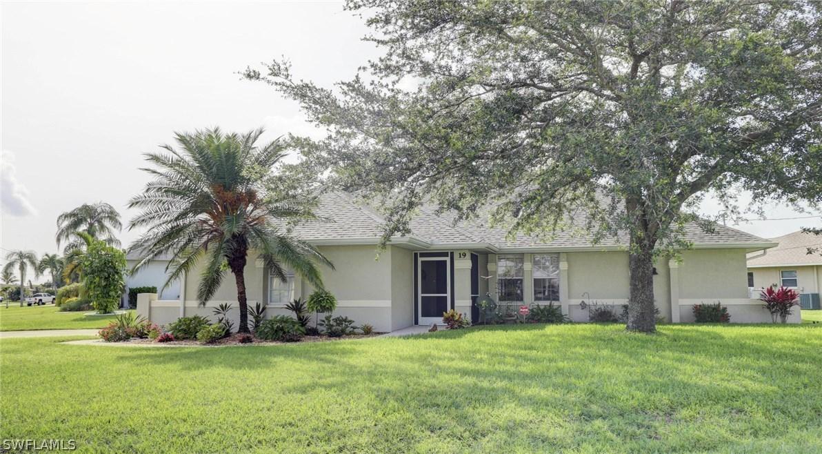 19 SW 10th Ter., Cape Coral, FL 33991