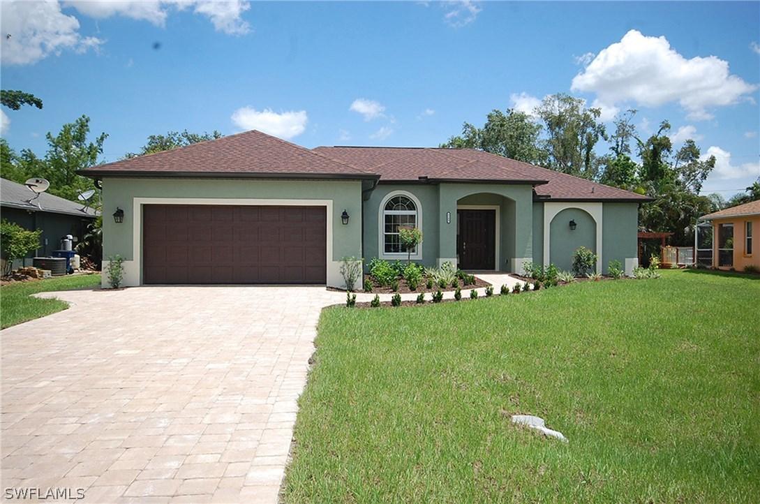 8109 Pennsylvania Blvd., Fort Myers, FL 33967